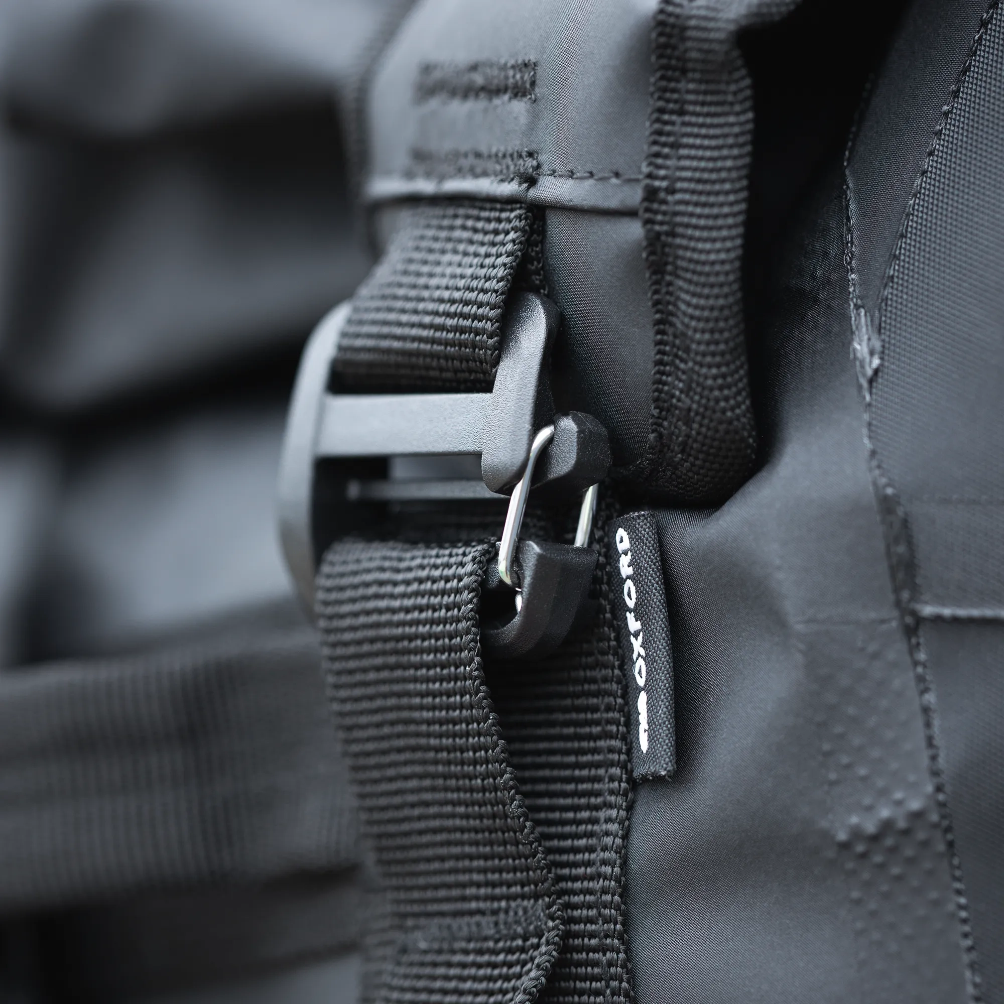 Oxford Aqua Pro T-50 Roll Bag Black - Image 6