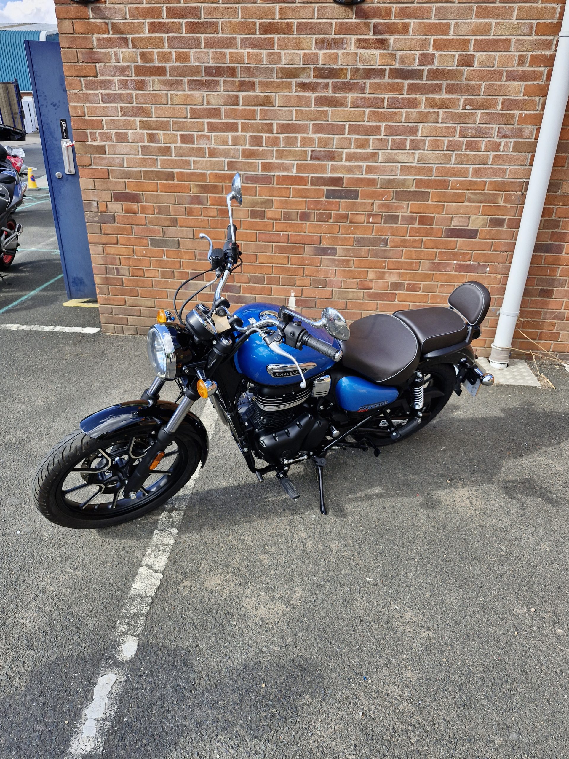 Royal Enfield Meteor (2024) - Image 10