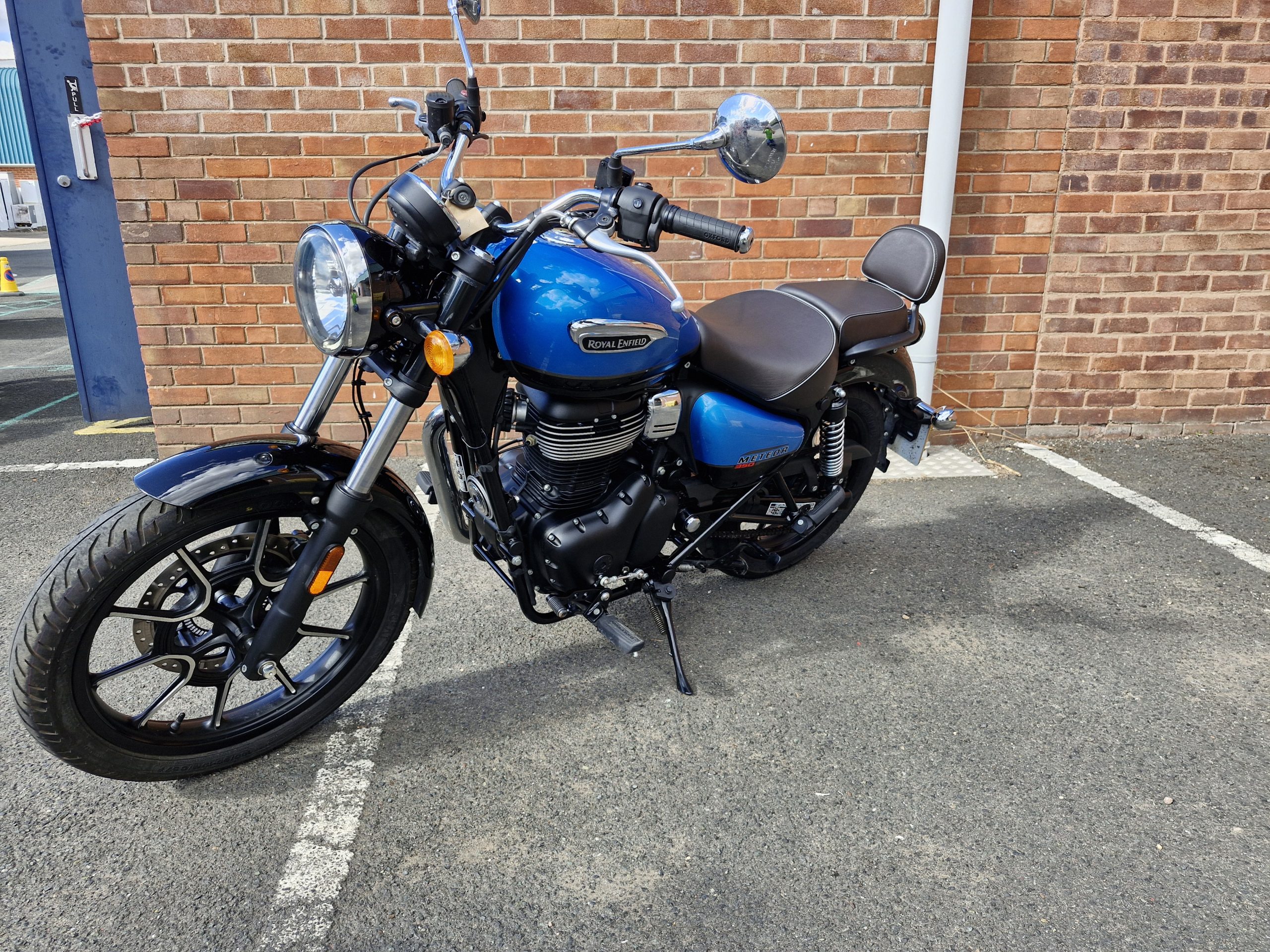 Royal Enfield Meteor (2024) - Image 11
