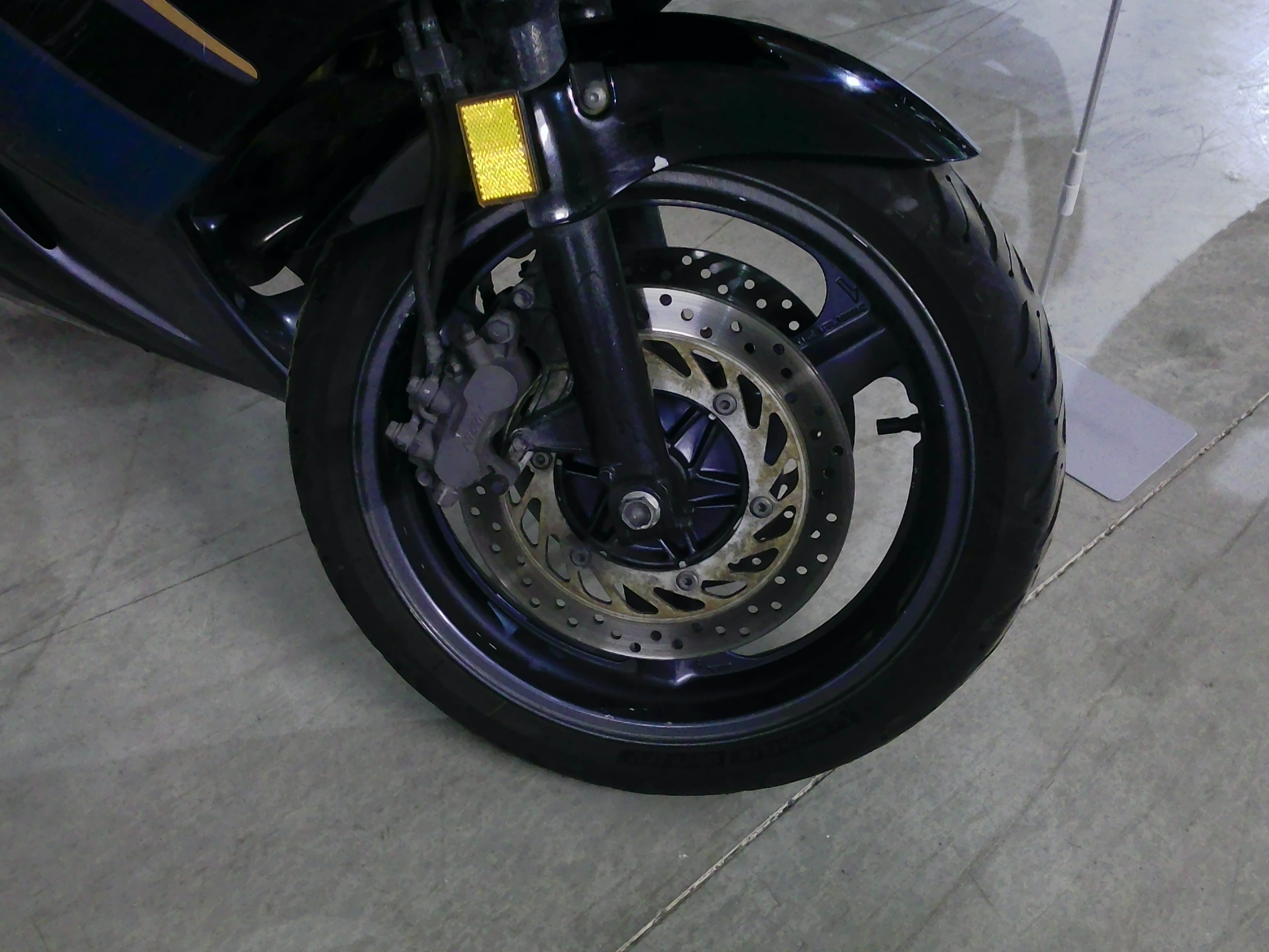 Honda CBR1000F (1993) - Image 10