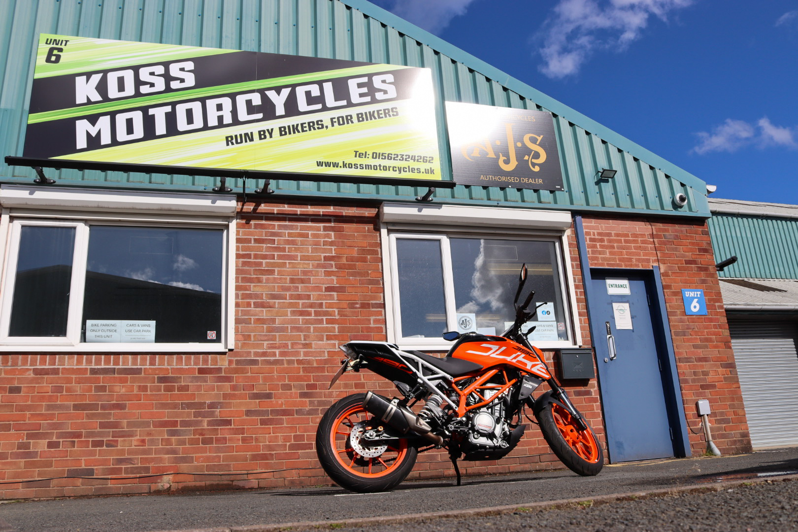 KTM Duke 390 - Image 3