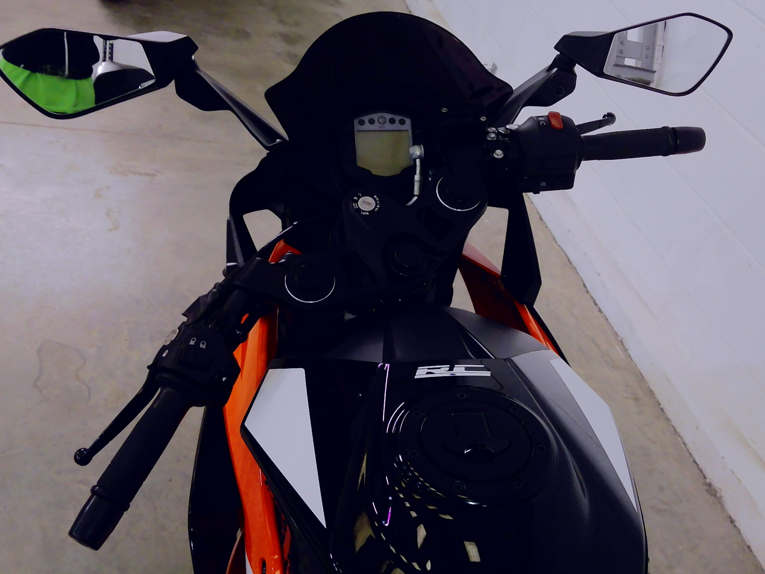 KTM RC 390 - Image 7