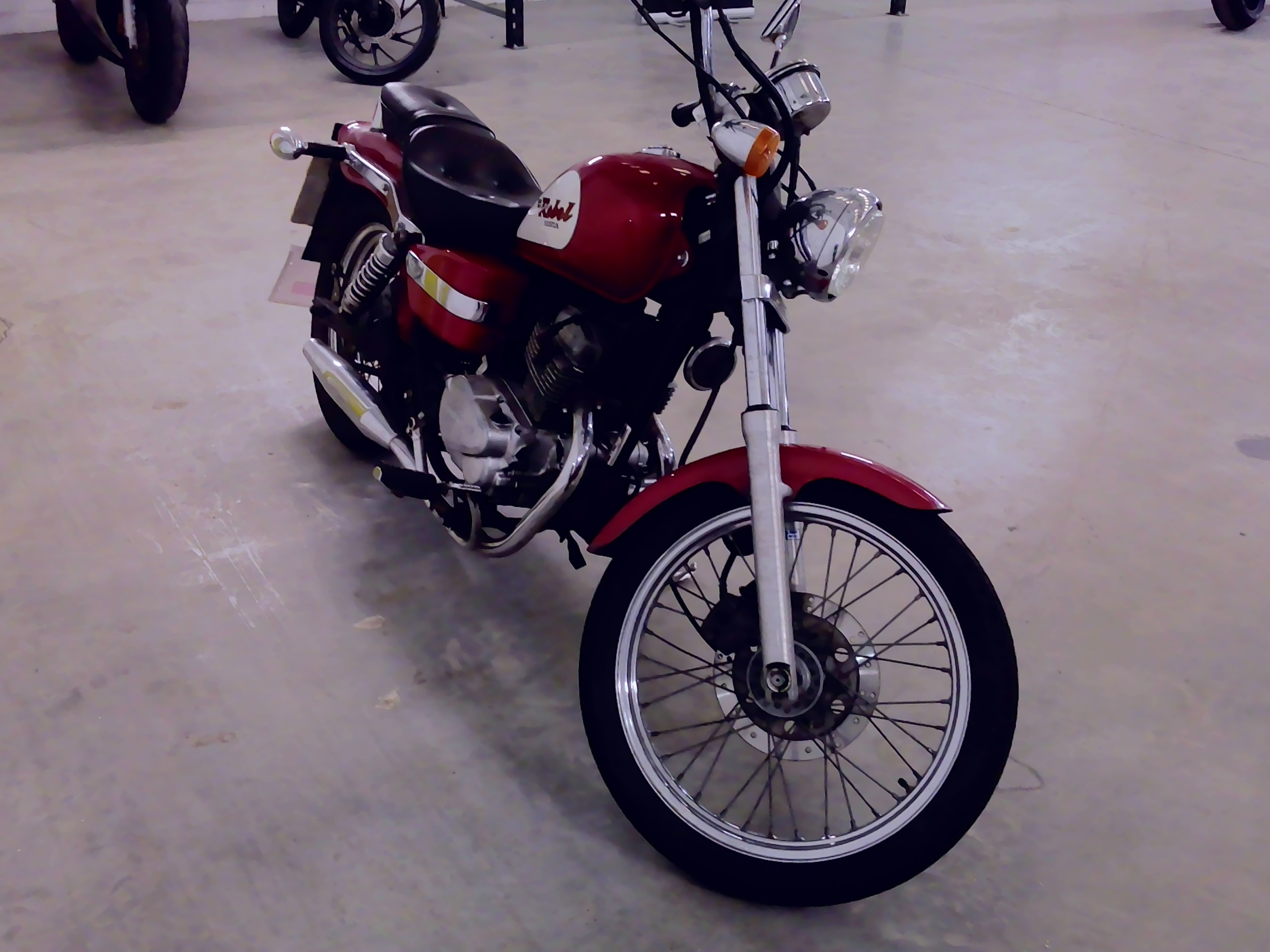 Honda CA 125 Rebel - Image 4