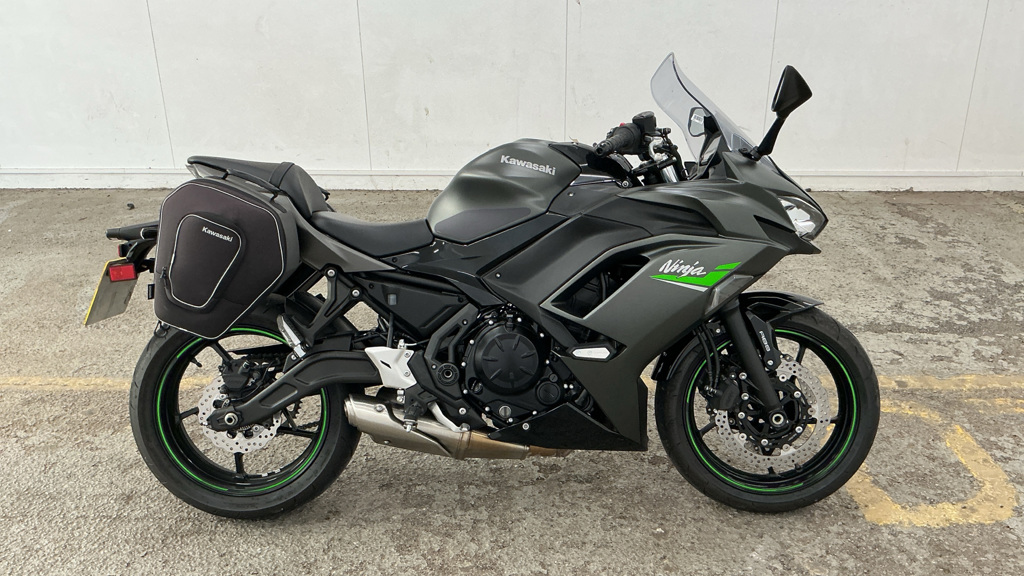 Kawasaki Ninja 650 (2023) - Image 2